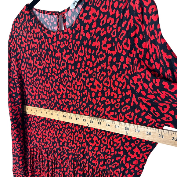 NEW! Zara Womans L Leopard Print Midi Dress Long Sleeve 100% Viscose Red Black - Picture 4 of 7